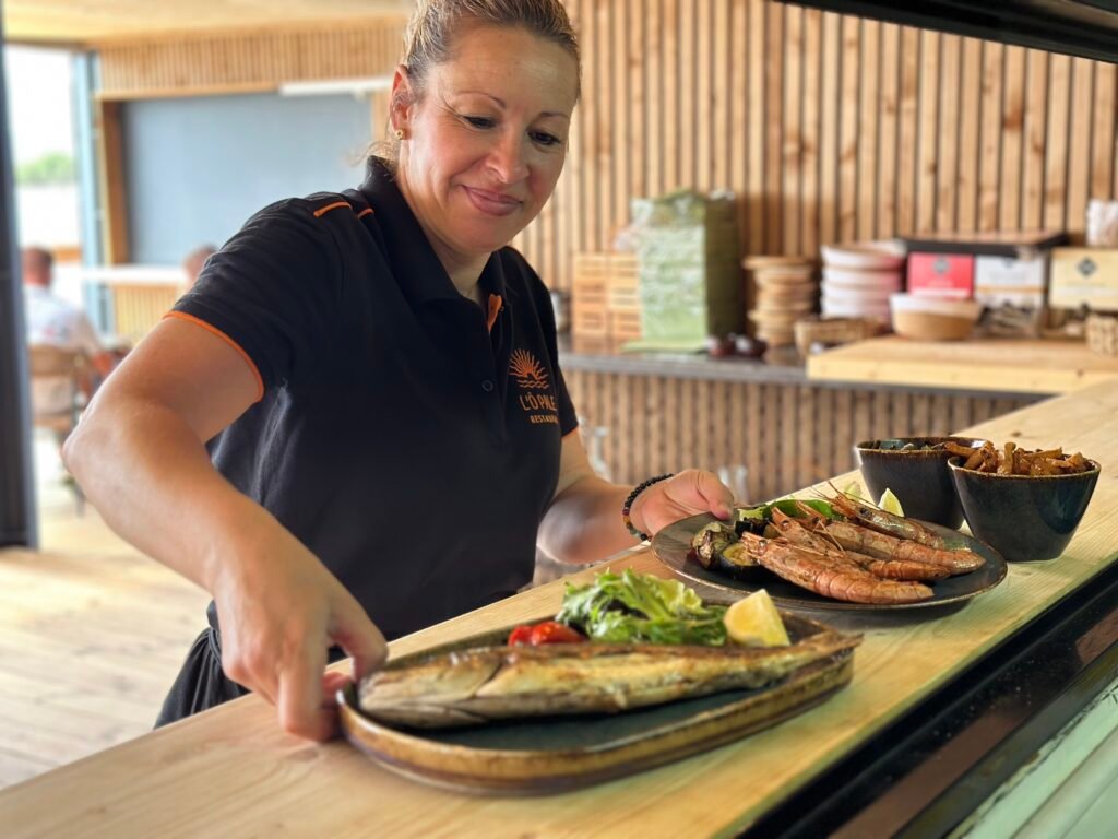 serveuse restaurant perpignan